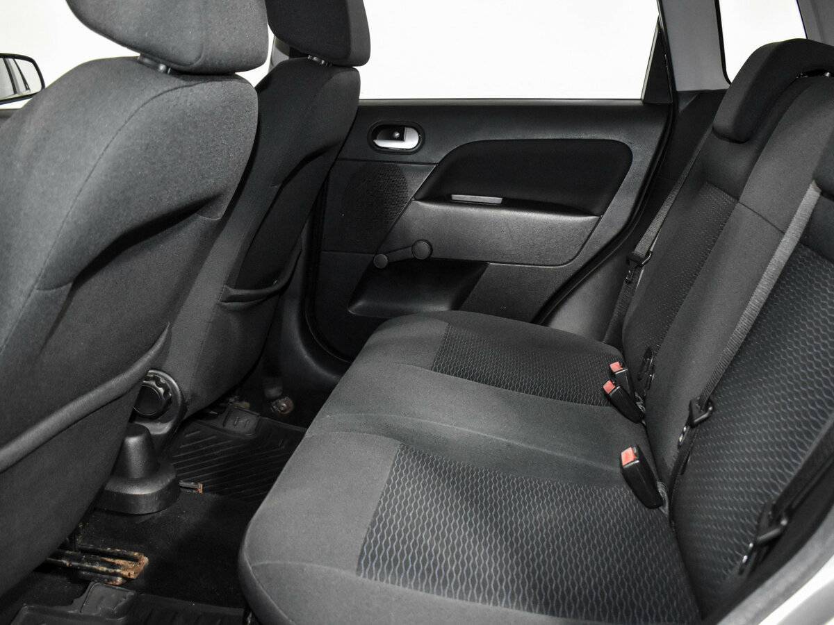 Купить Ford Fiesta с пробегом. Фото: #10