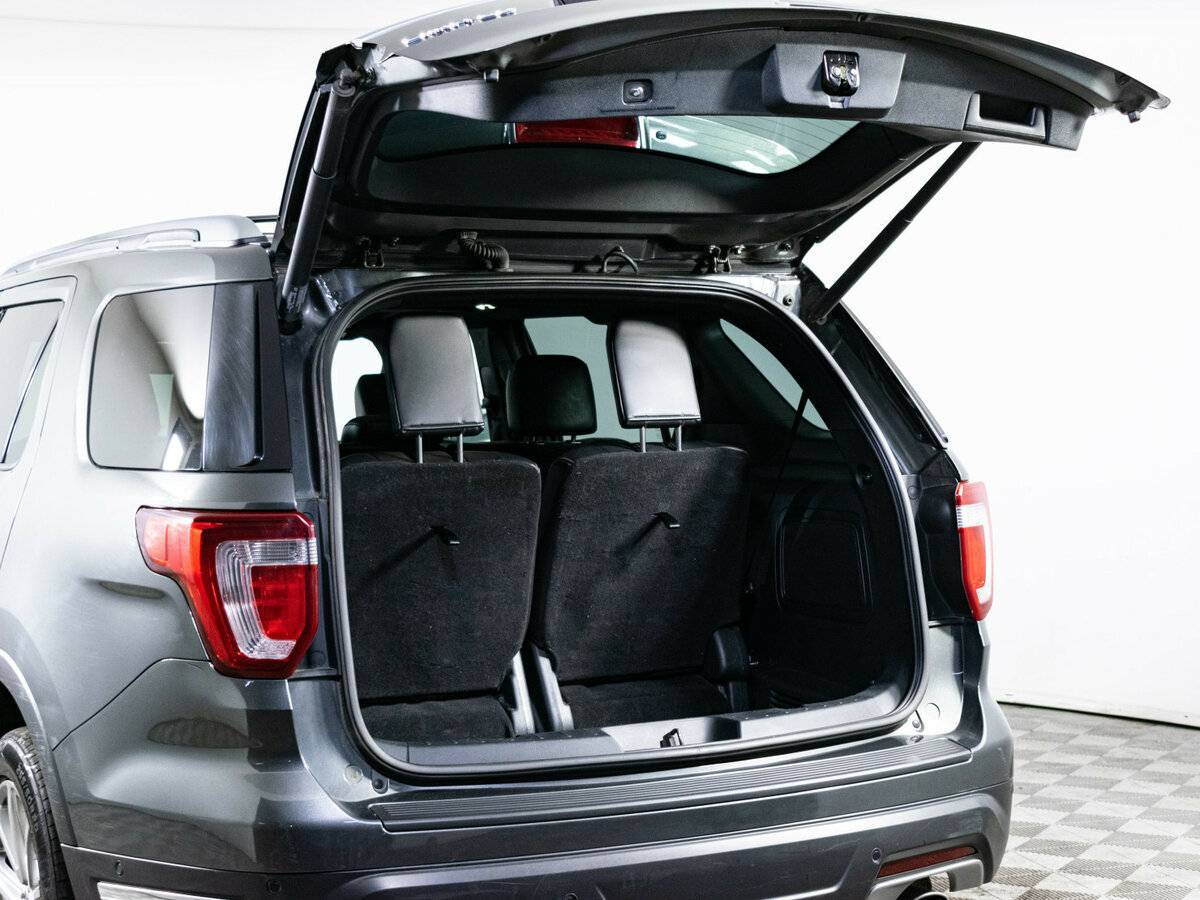 Купить Ford Explorer с пробегом. Фото: #8