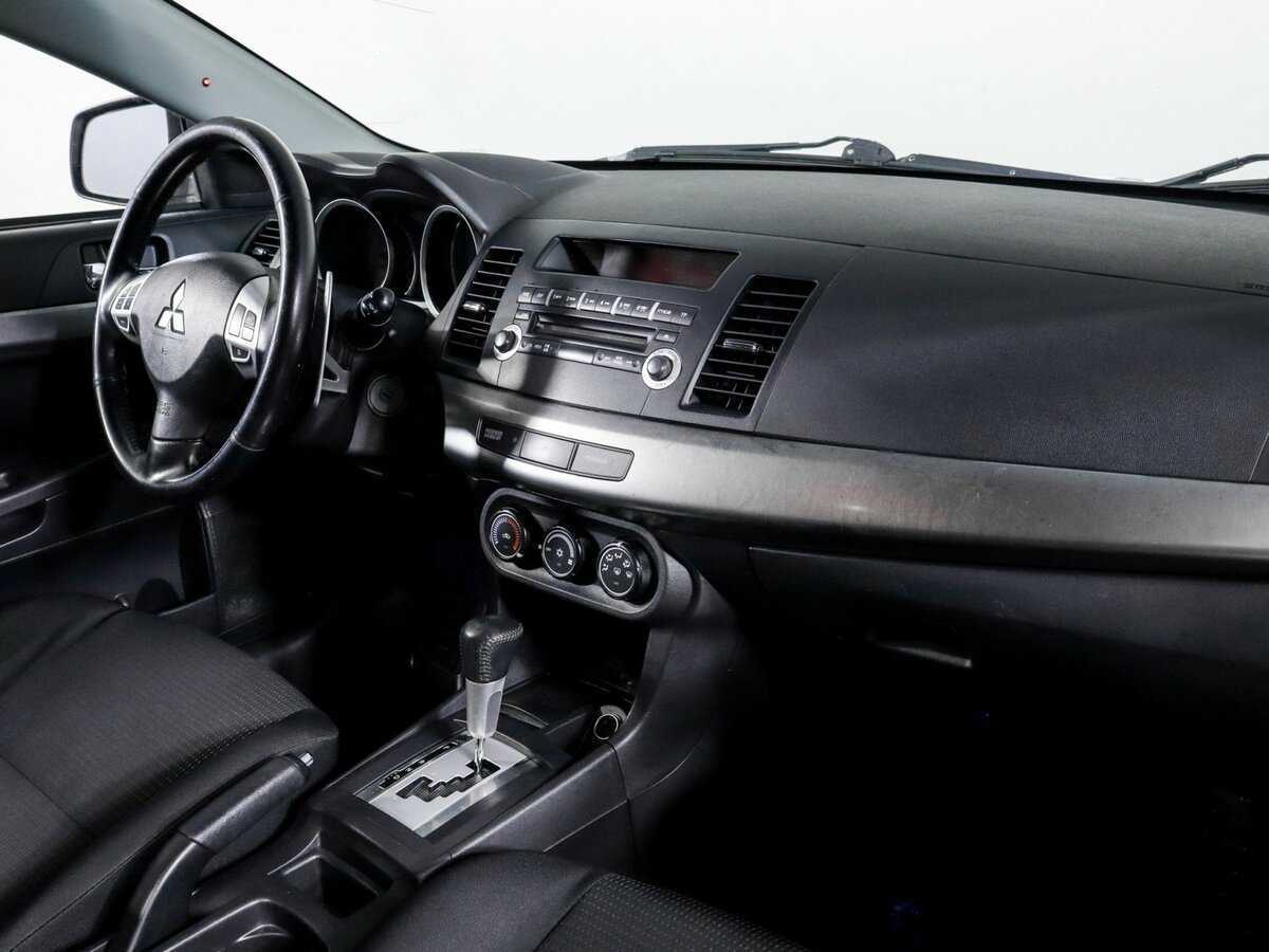 Купить Mitsubishi Lancer с пробегом. Фото: #5