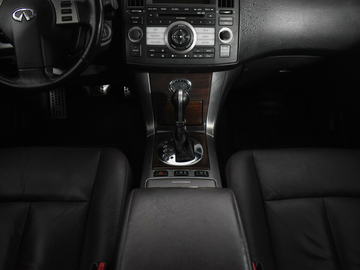 Купить Infiniti FX с пробегом. Фото: #18