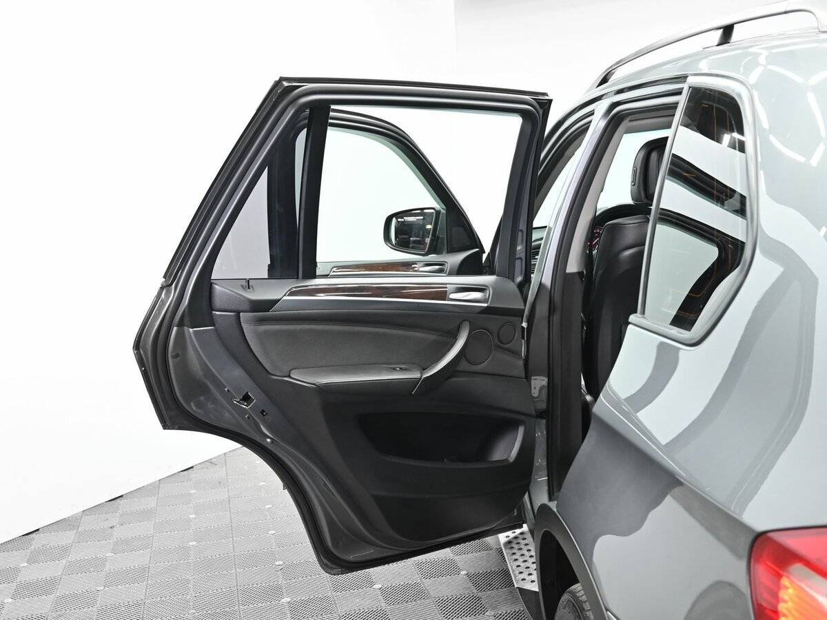 Купить BMW X5 с пробегом. Фото: #5