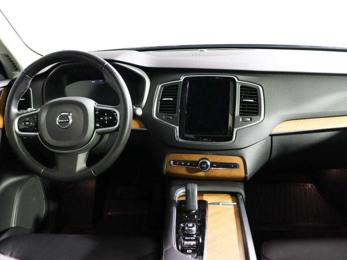 Купить Volvo XC90 с пробегом. Фото: #9