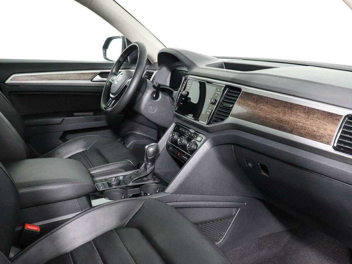 Купить Volkswagen Teramont с пробегом. Фото: #5
