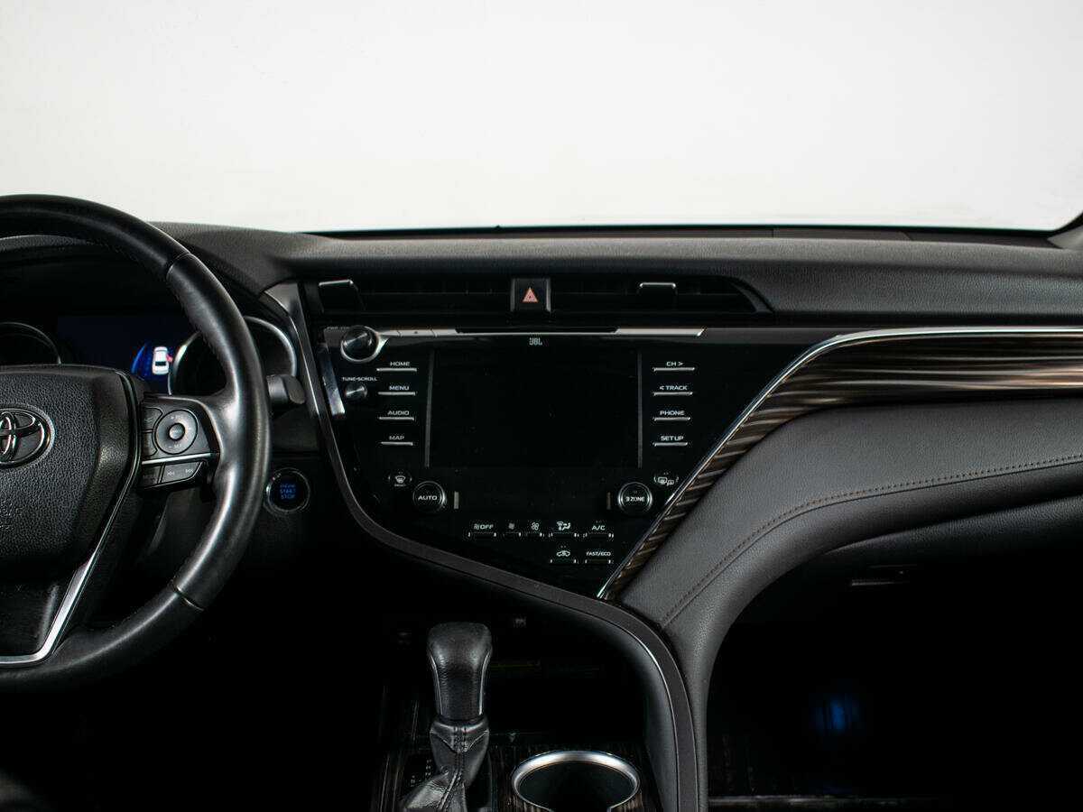 Купить Toyota Camry с пробегом. Фото: #9