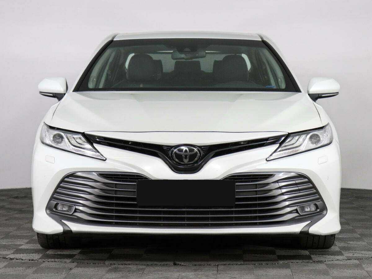Купить Toyota Camry с пробегом. Фото: #1