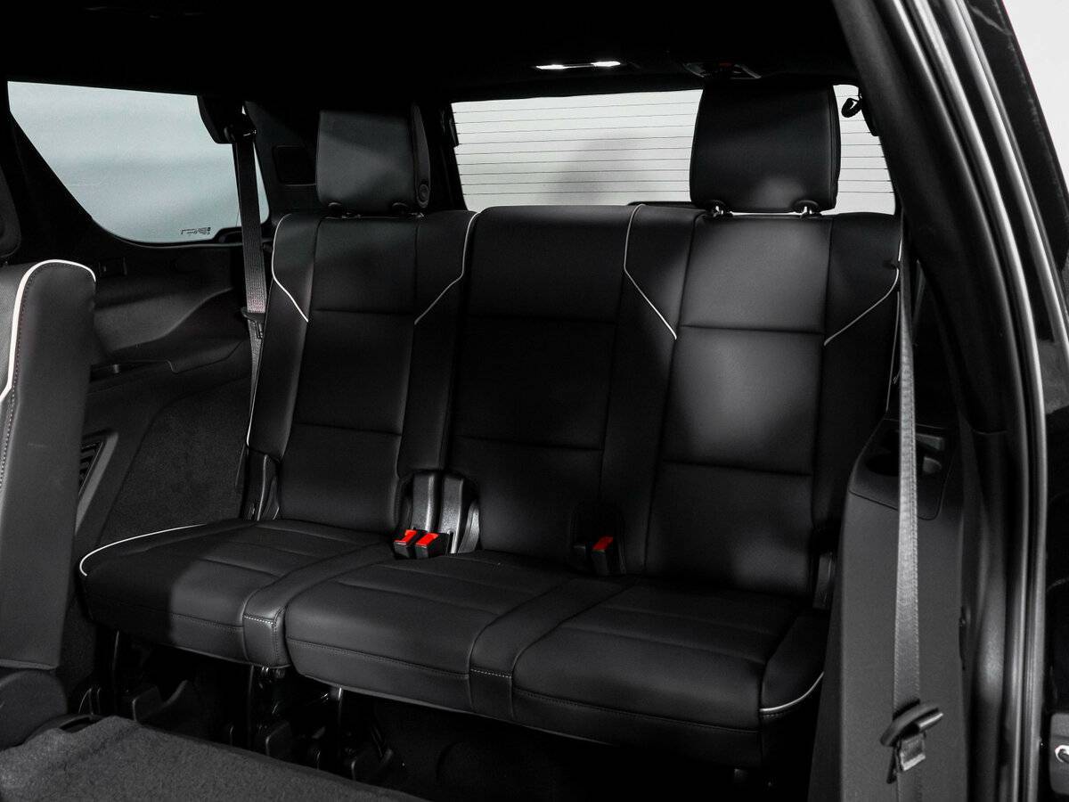 Купить Cadillac Escalade с пробегом. Фото: #10