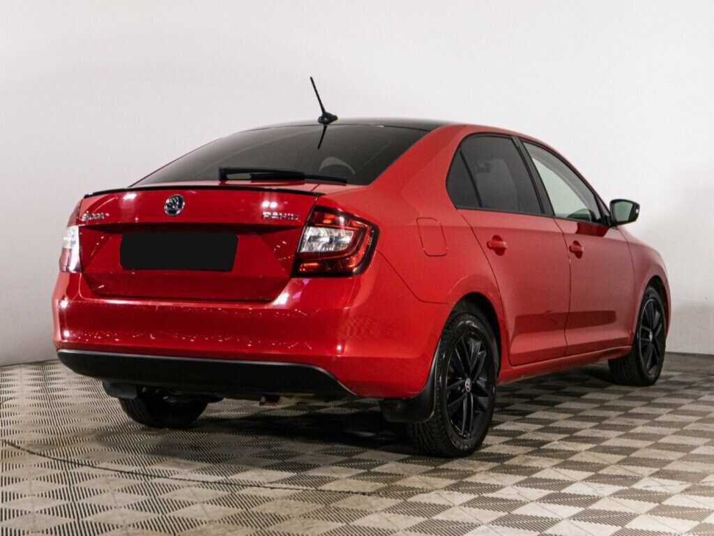 Купить Skoda Rapid с пробегом. Фото: #4