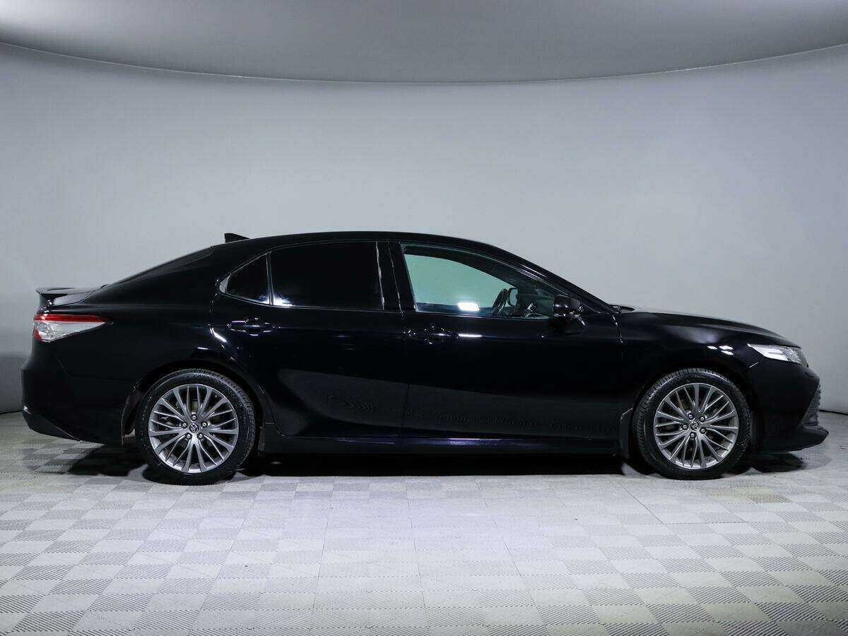 Купить Toyota Camry с пробегом. Фото: #3