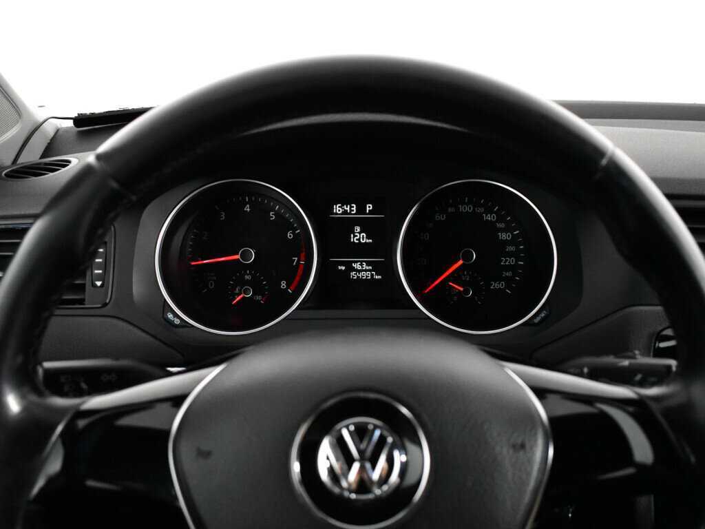Купить Volkswagen Jetta с пробегом. Фото: #7