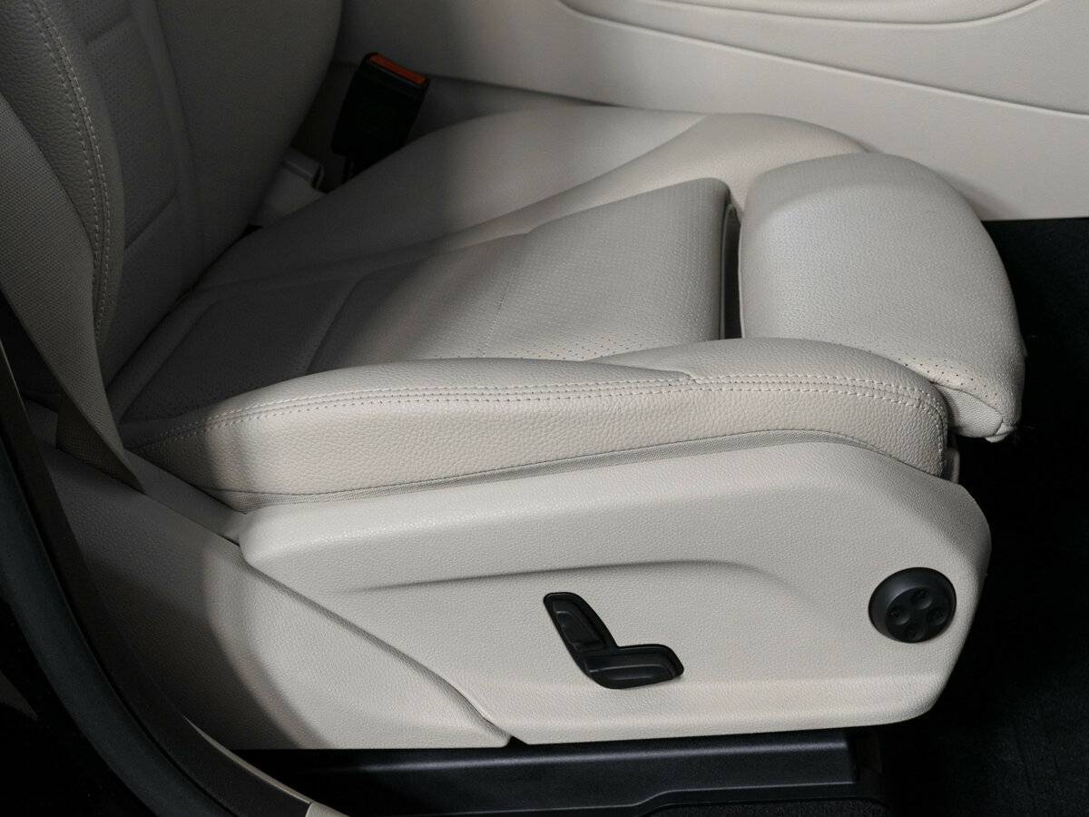 Купить Mercedes-Benz GLC с пробегом. Фото: #19