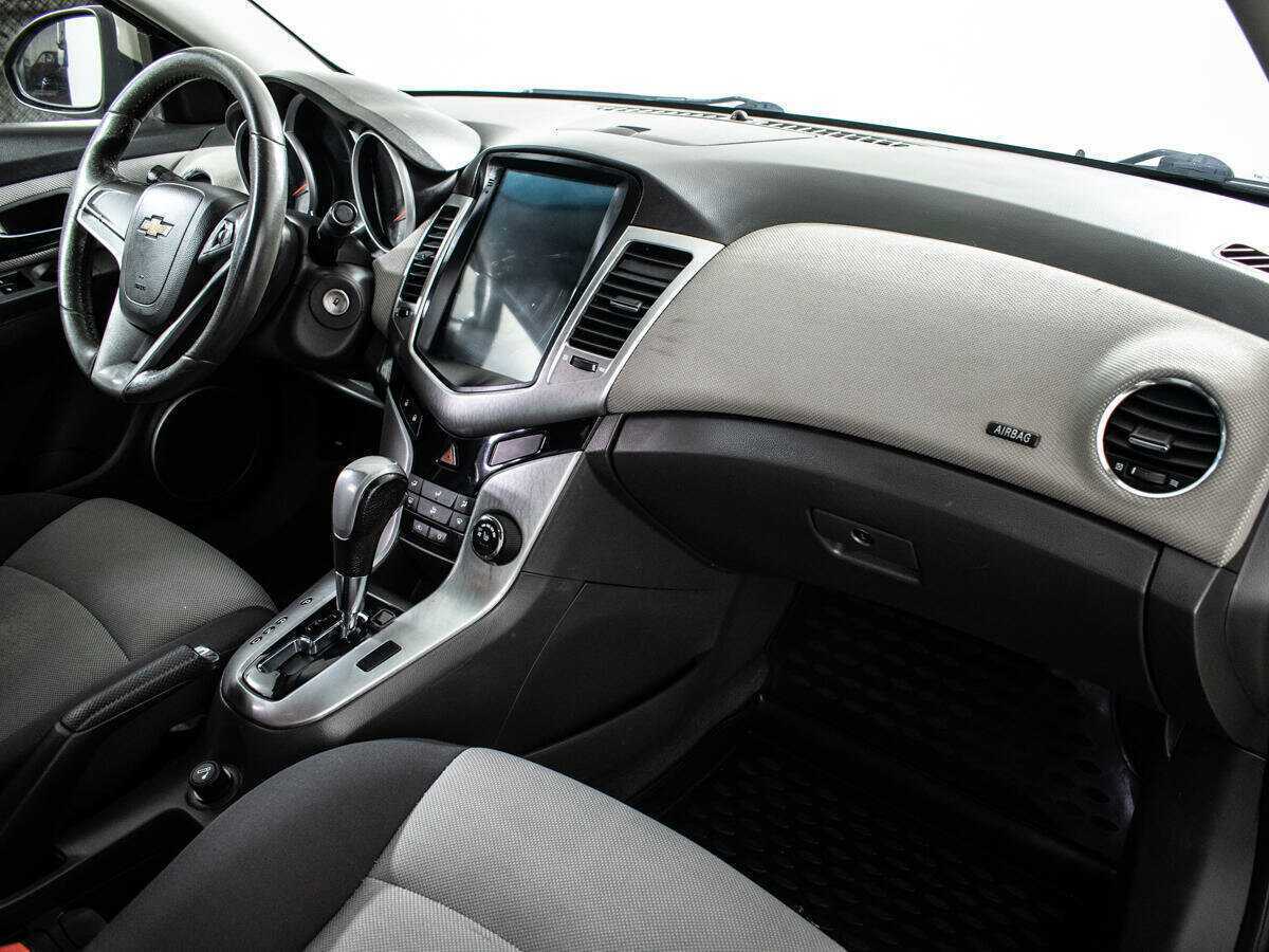 Купить Chevrolet Cruze с пробегом. Фото: #8