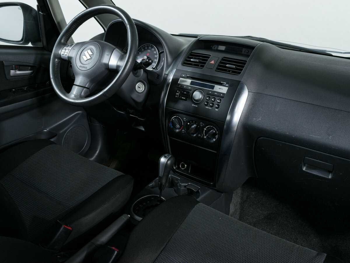 Купить Suzuki SX4 с пробегом. Фото: #6