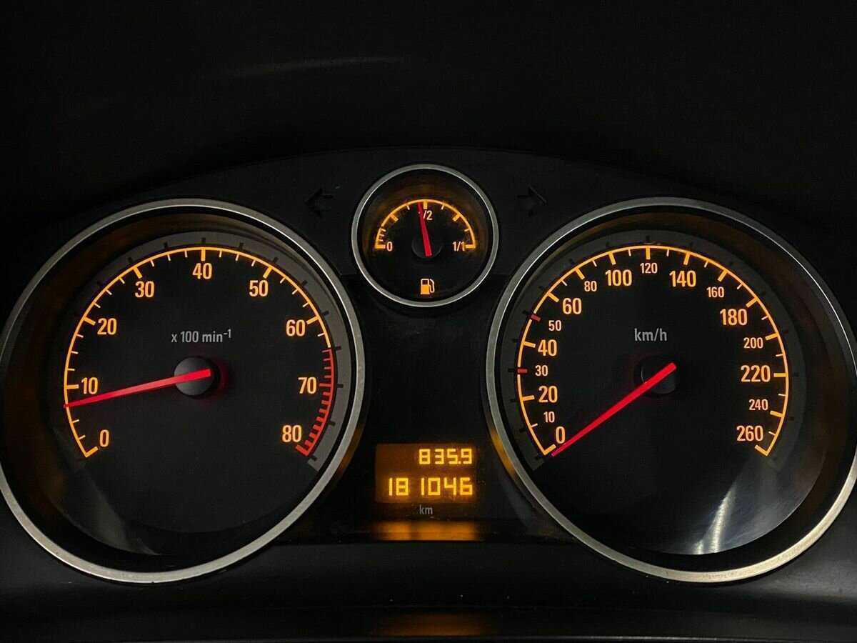 Купить Opel Zafira с пробегом. Фото: #11