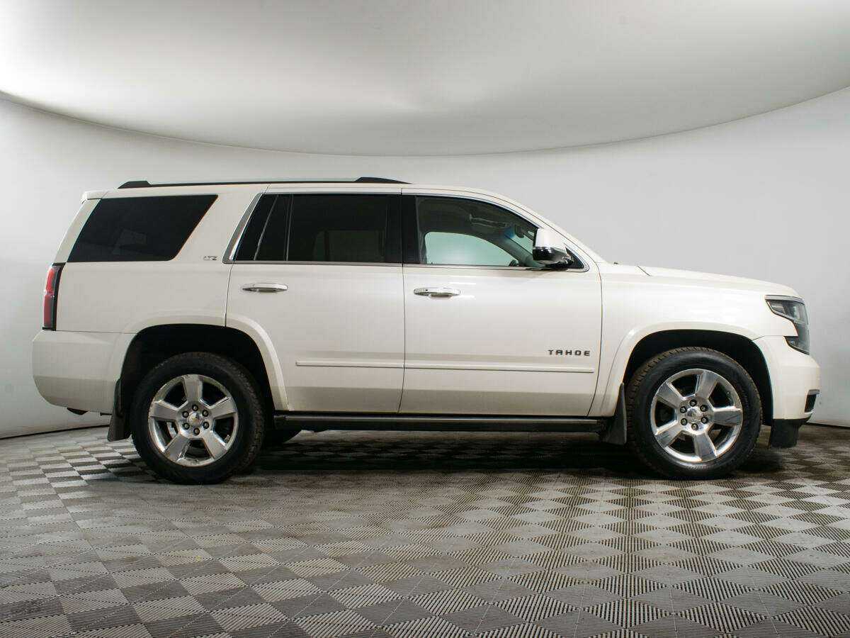 Купить Chevrolet Tahoe с пробегом. Фото: #3