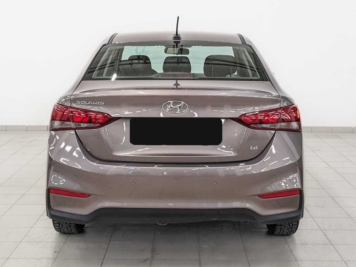 Купить Hyundai Solaris с пробегом. Фото: #5