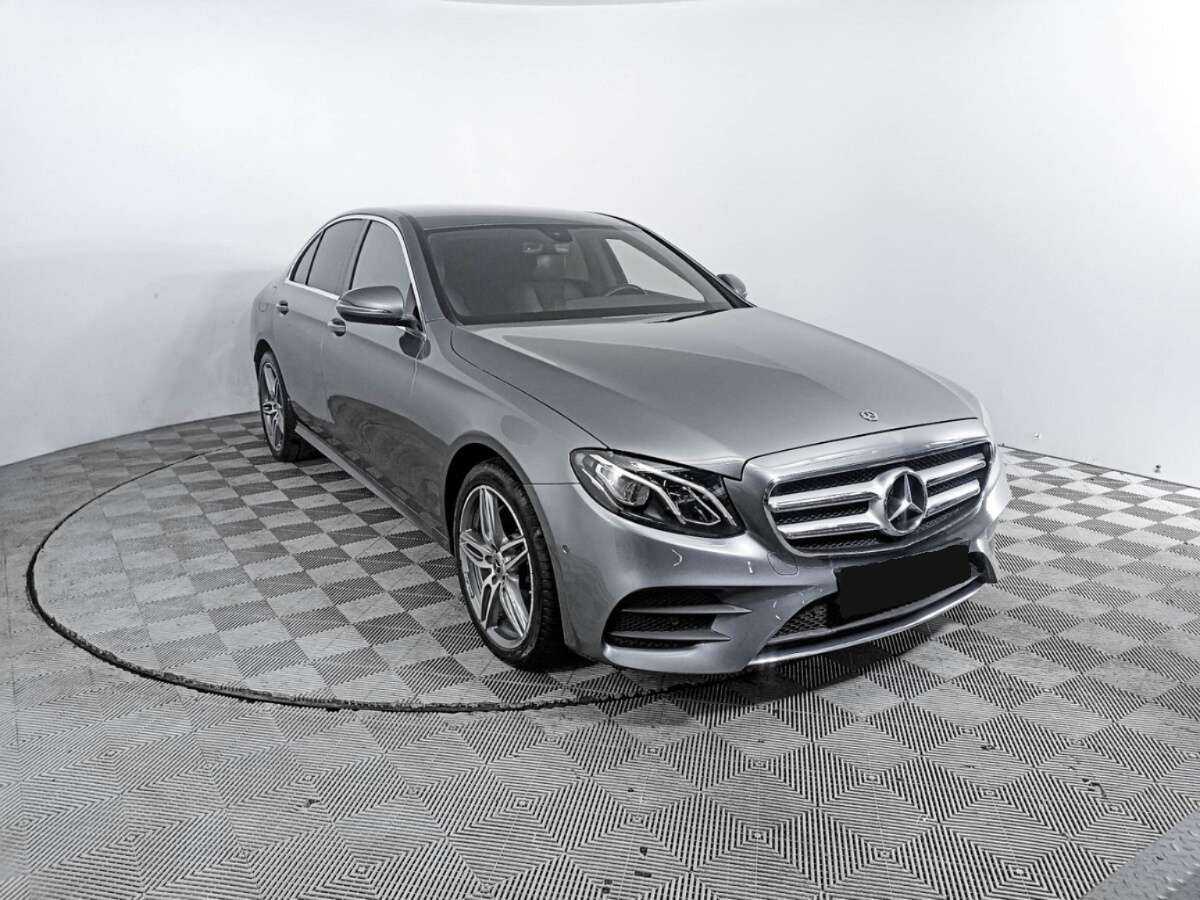 Купить Mercedes-Benz E-Класс с пробегом. Фото: #2