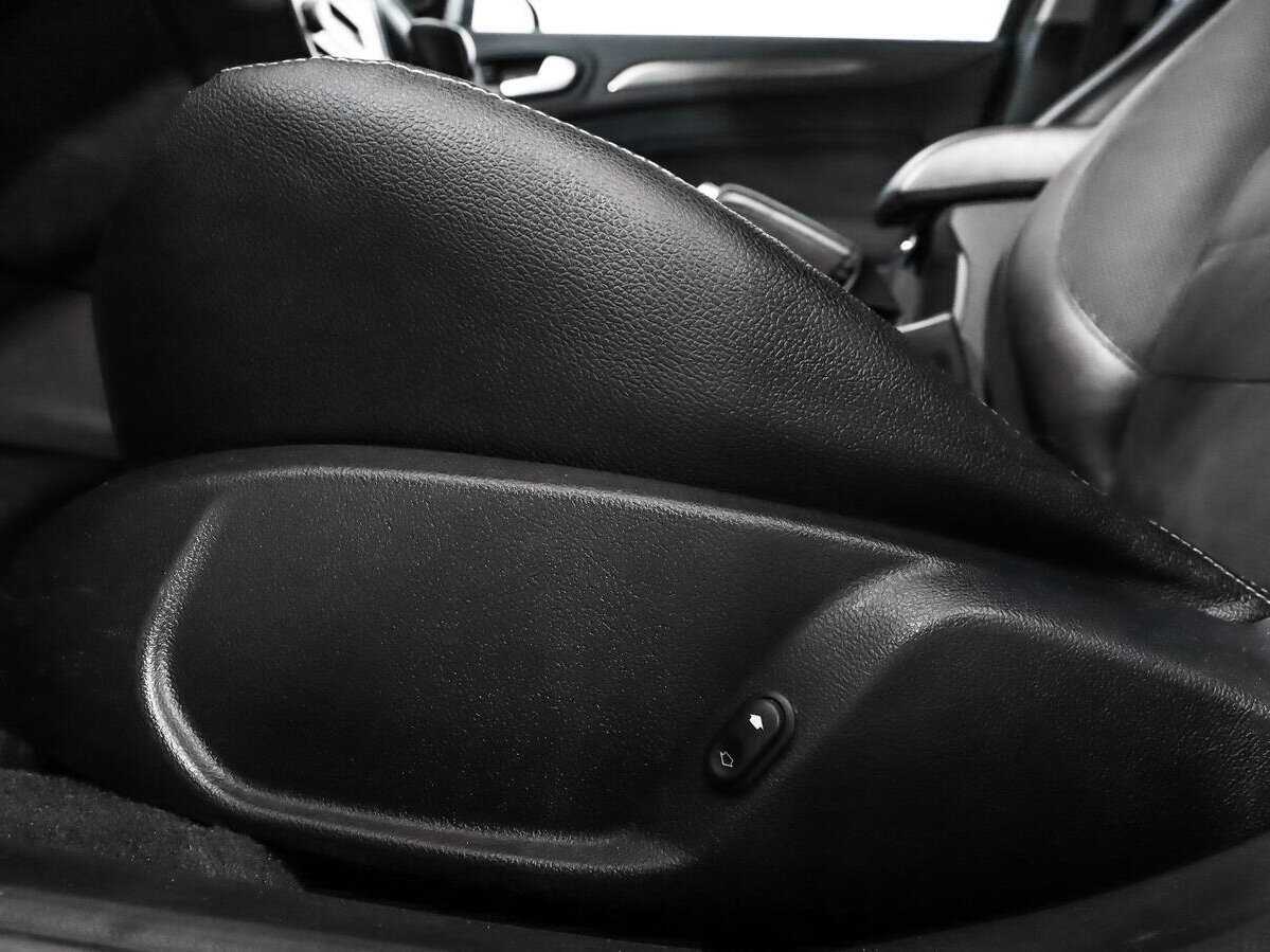 Купить Ford Mondeo с пробегом. Фото: #9