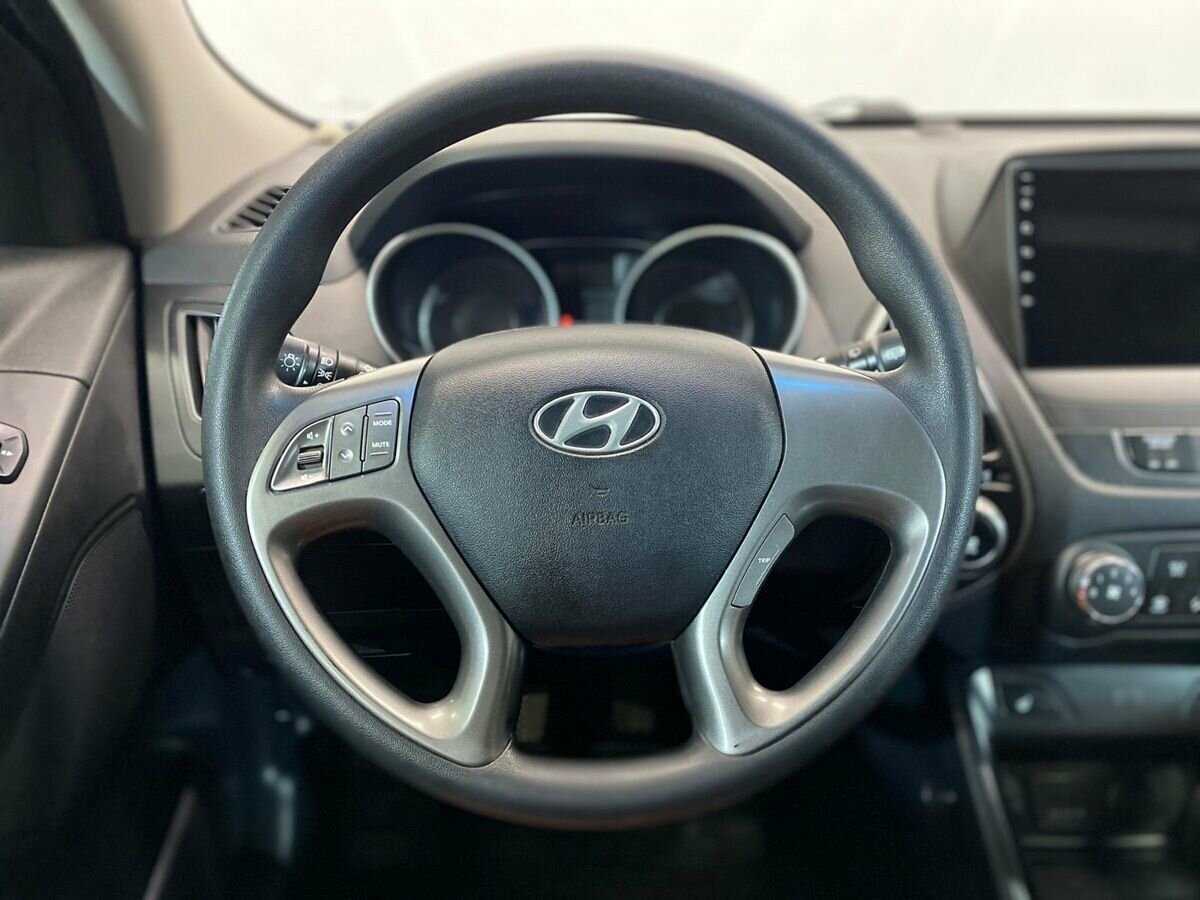 Купить Hyundai ix35 с пробегом. Фото: #9