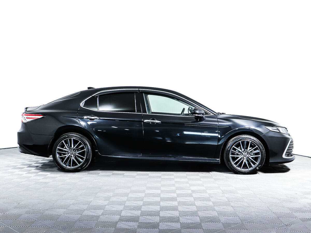 Купить Toyota Camry с пробегом. Фото: #1