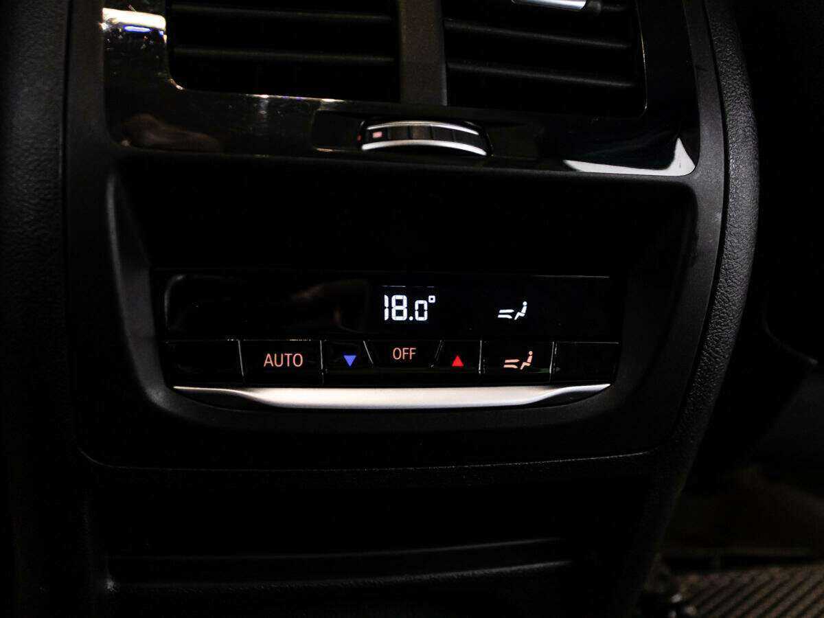 Купить BMW X3 с пробегом. Фото: #22