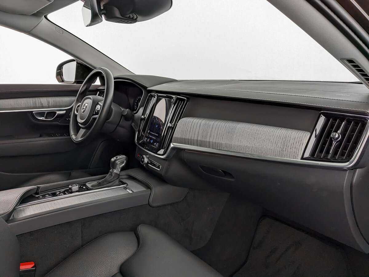 Купить Volvo S90 с пробегом. Фото: #10