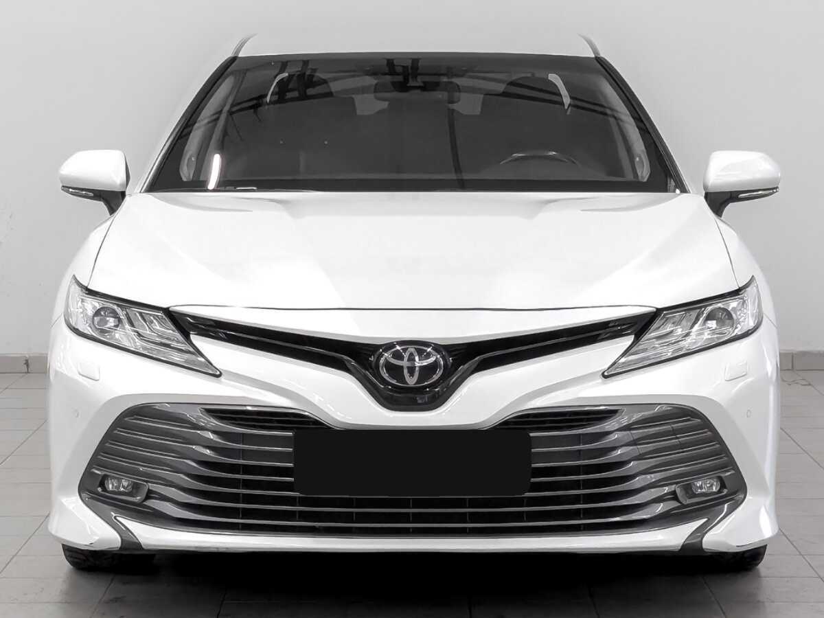 Купить Toyota Camry с пробегом. Фото: #1
