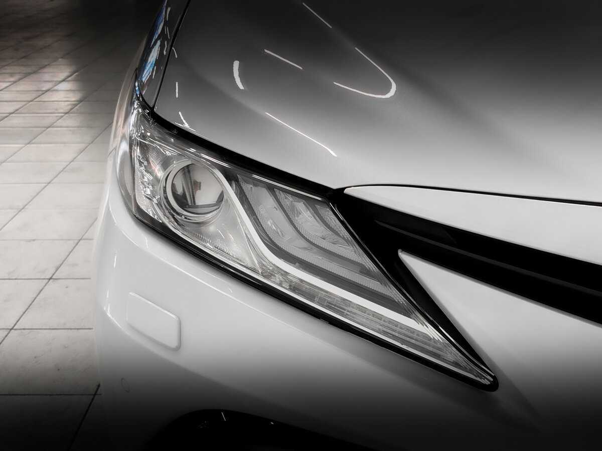 Купить Toyota Camry с пробегом. Фото: #16