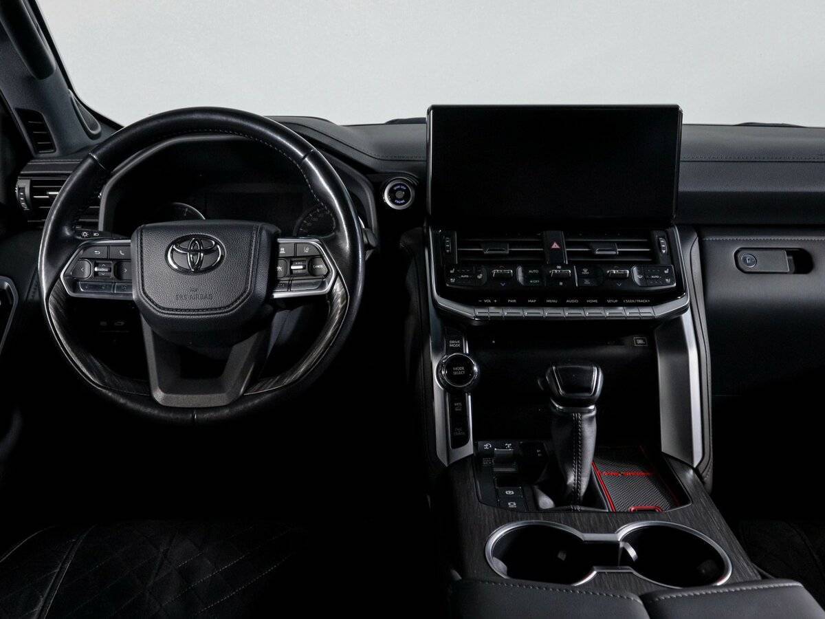 Купить Toyota Land Cruiser с пробегом. Фото: #11