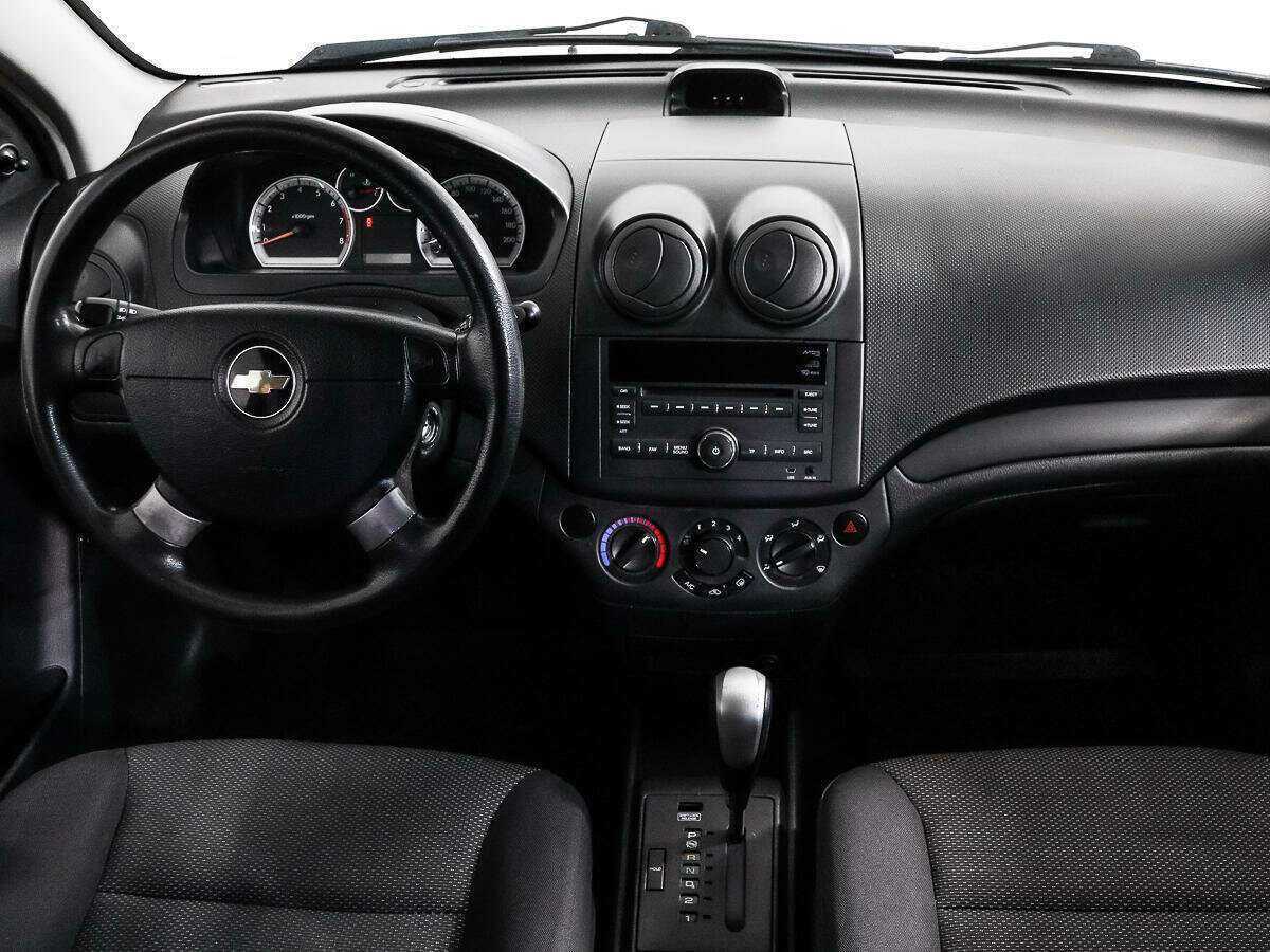 Купить Chevrolet Aveo с пробегом. Фото: #11