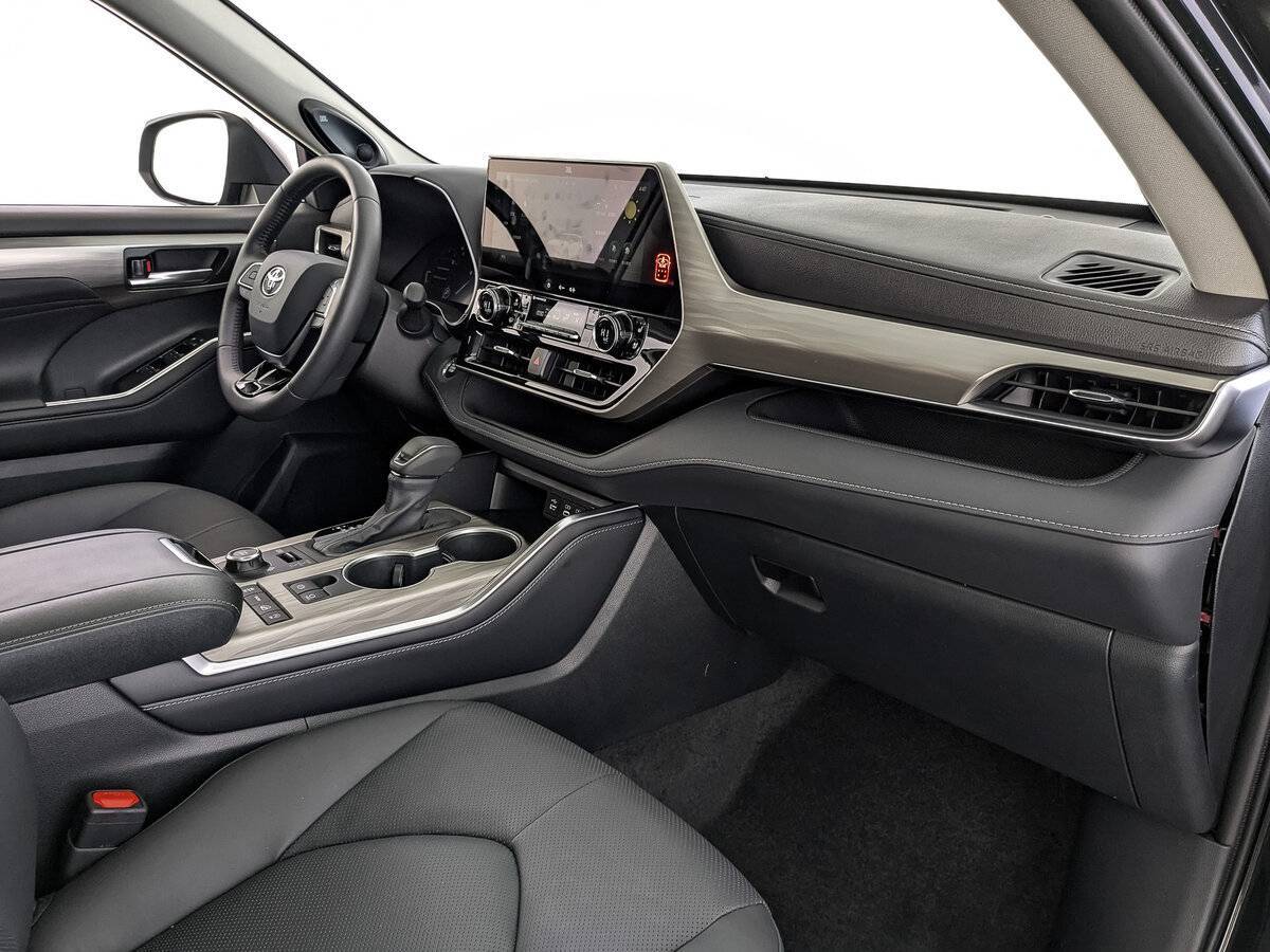 Купить Toyota Highlander с пробегом. Фото: #8