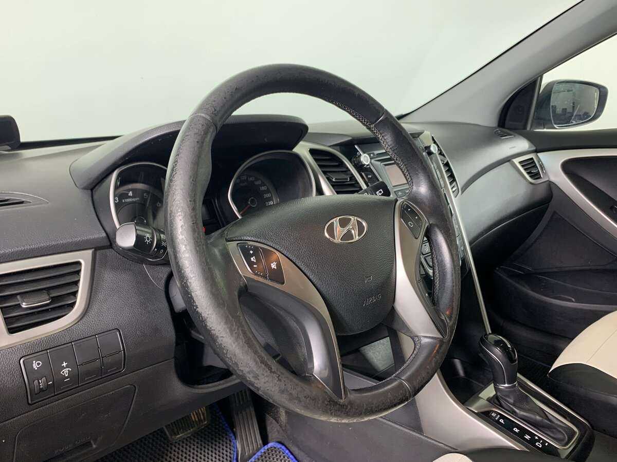 Купить Hyundai i30 с пробегом. Фото: #8