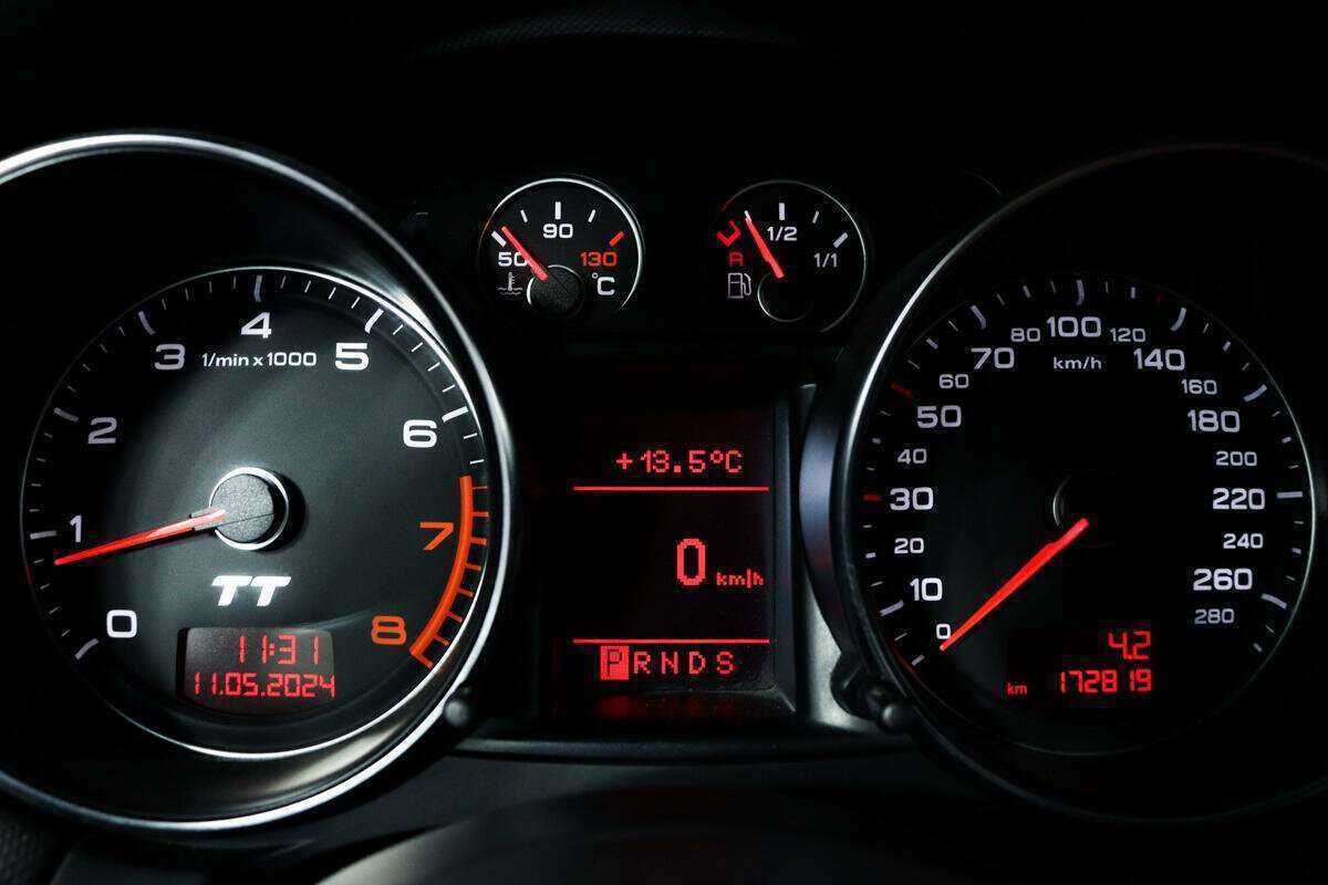 Купить Audi TT с пробегом. Фото: #9