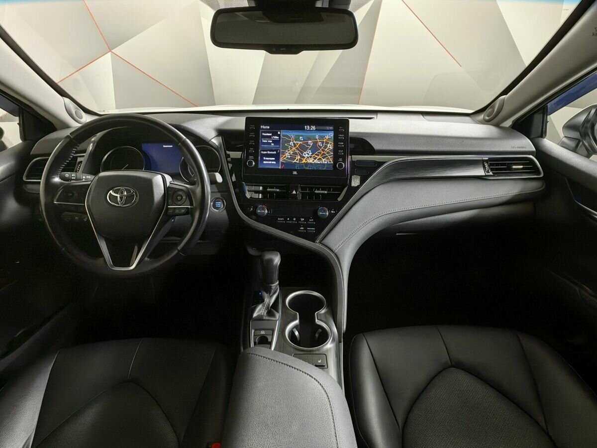 Купить Toyota Camry с пробегом. Фото: #8