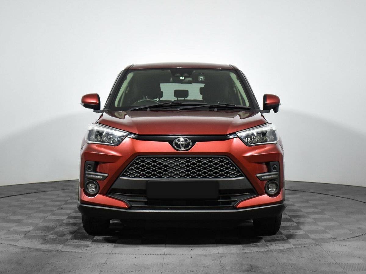 Купить Toyota Raize с пробегом. Фото: #1