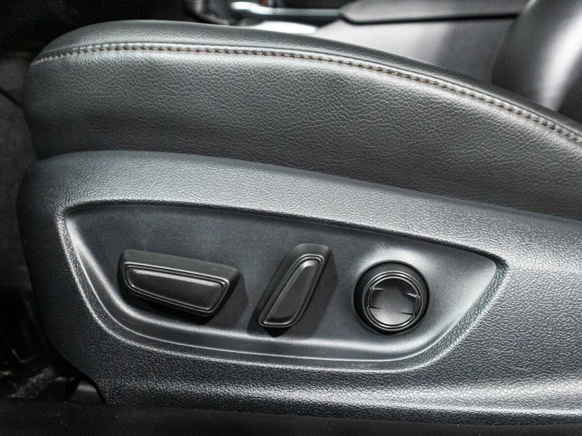 Купить Toyota Camry с пробегом. Фото: #18