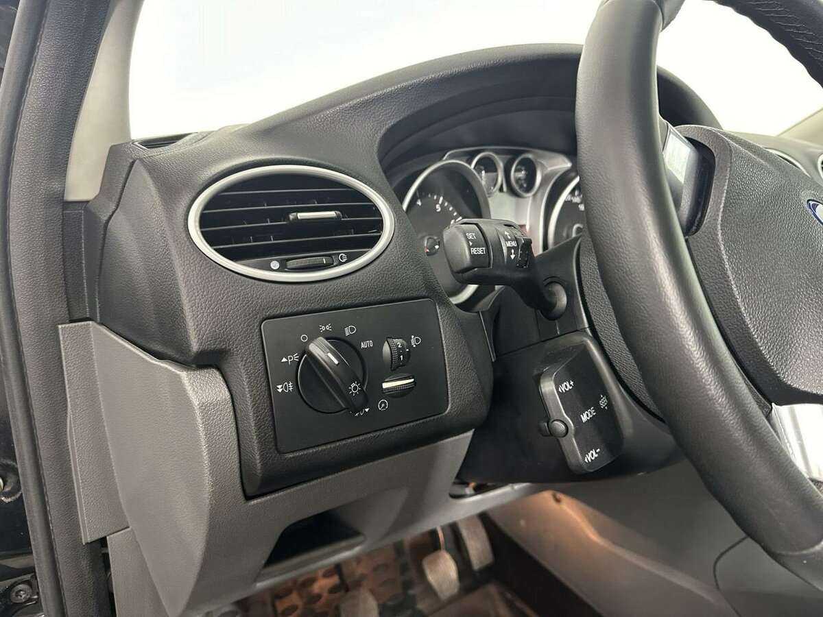 Купить Ford Focus с пробегом. Фото: #8