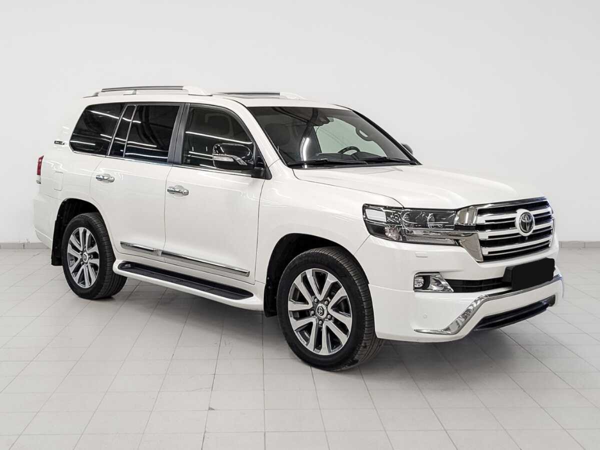 Купить Toyota Land Cruiser с пробегом. Фото: #2
