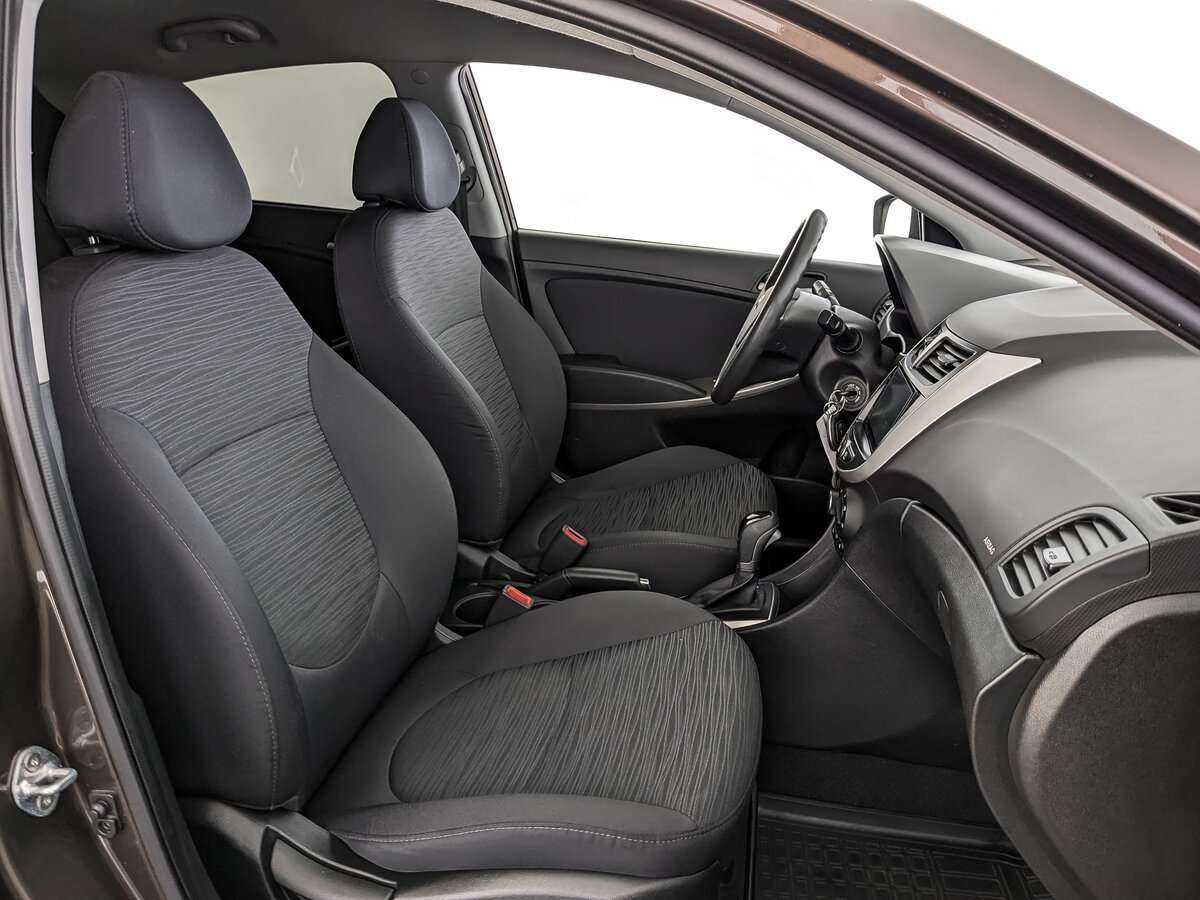 Купить Hyundai Solaris с пробегом. Фото: #18