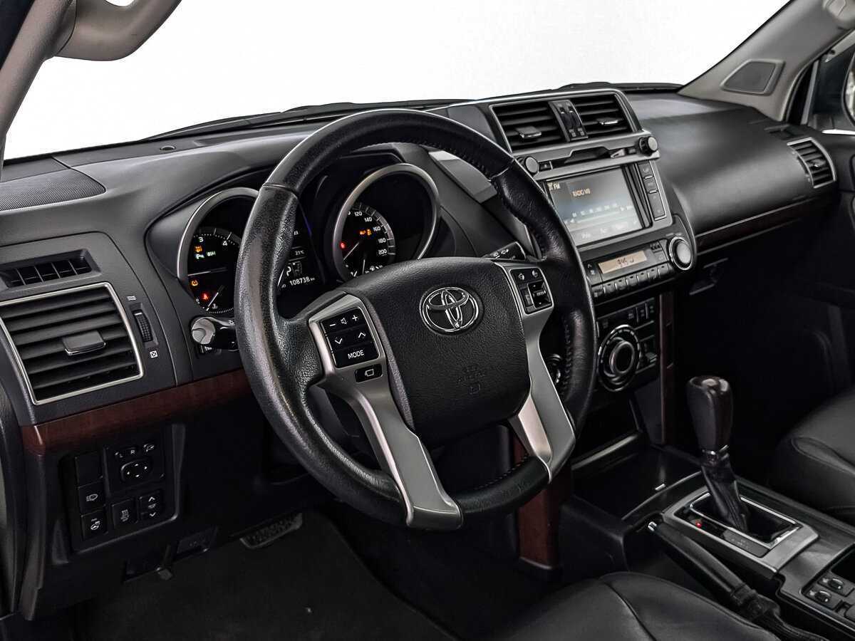 Купить Toyota Land Cruiser Prado с пробегом. Фото: #14
