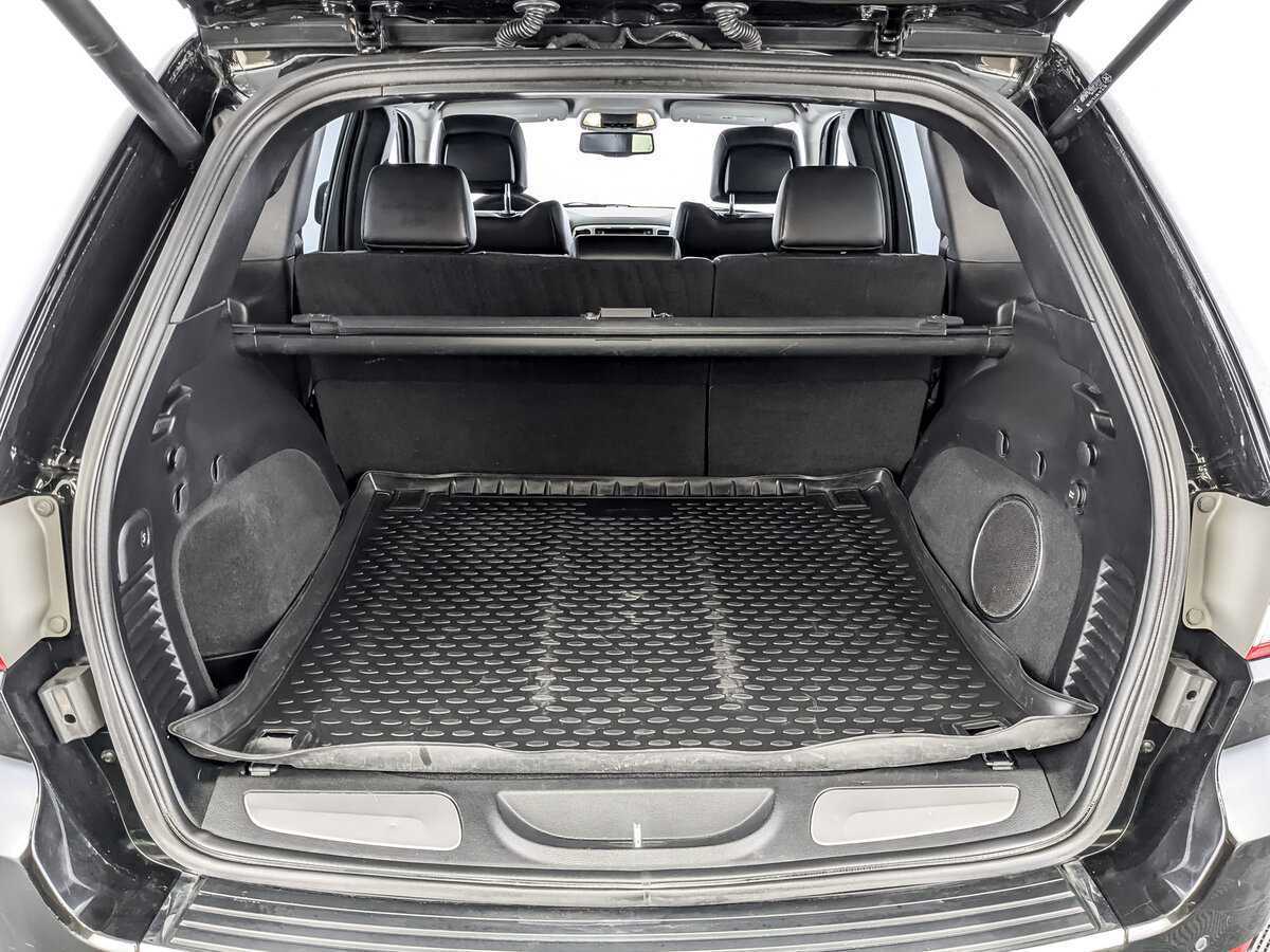 Купить Jeep Grand Cherokee с пробегом. Фото: #9