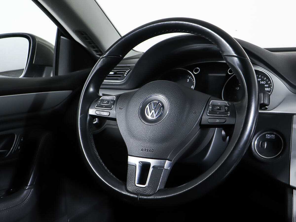 Купить Volkswagen Passat CC с пробегом. Фото: #14