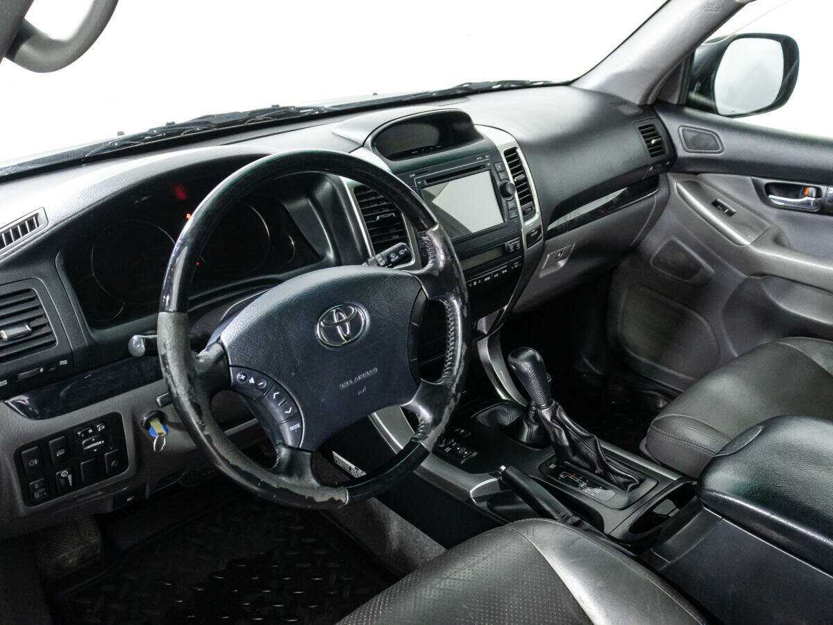 Купить Toyota Land Cruiser Prado с пробегом. Фото: #9