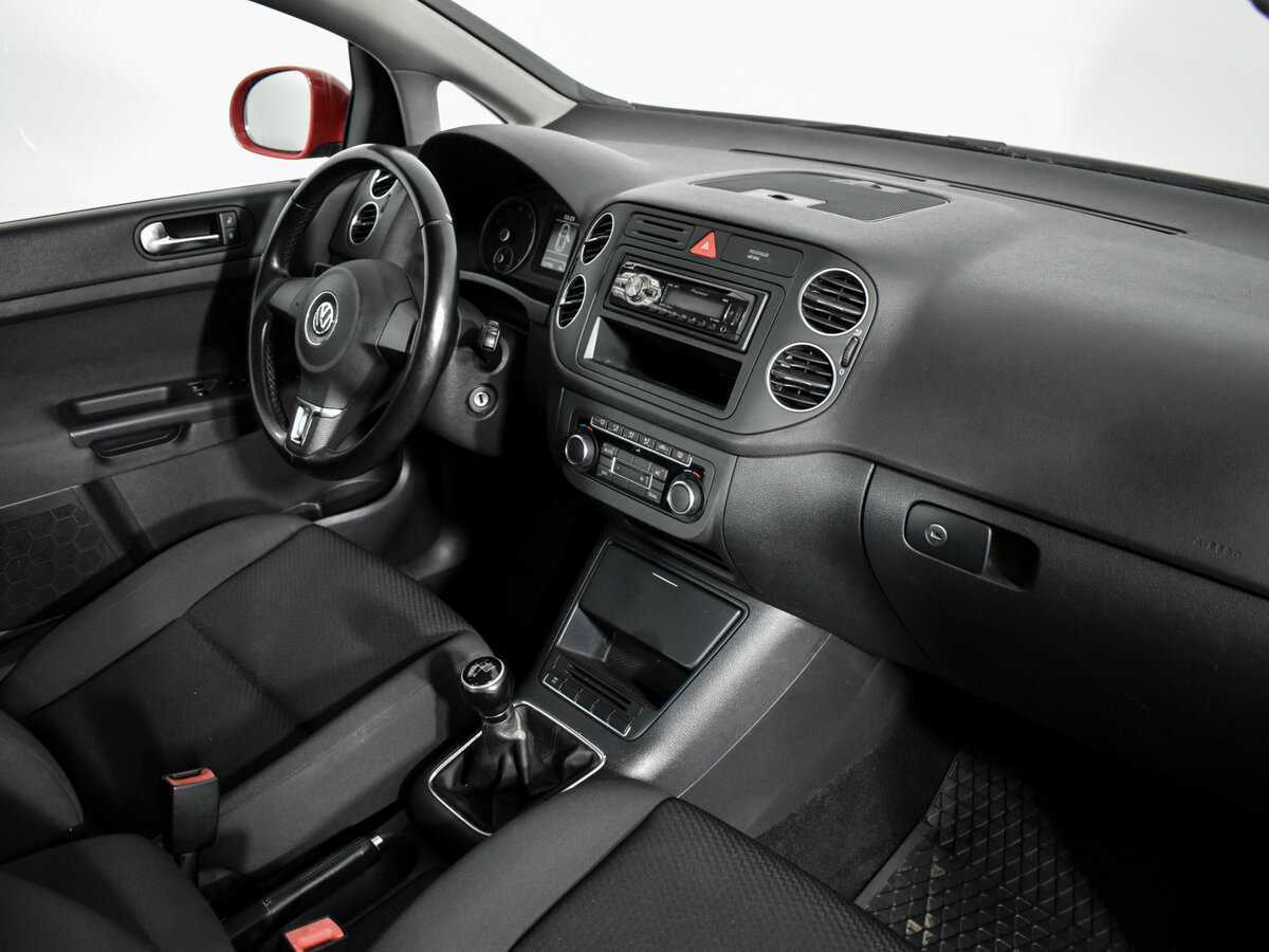 Купить Volkswagen Golf Plus с пробегом. Фото: #14