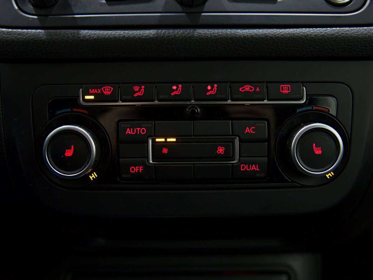 Купить Volkswagen Golf Plus с пробегом. Фото: #11