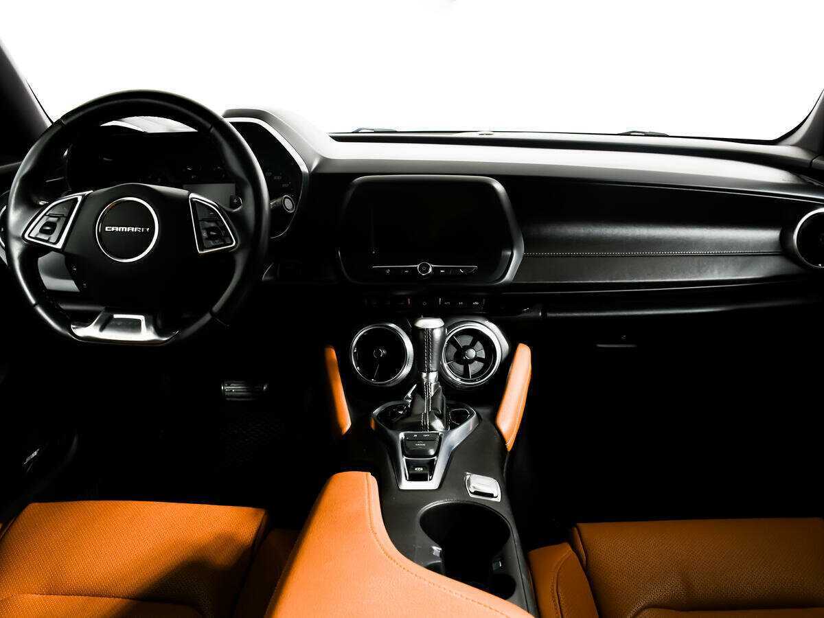 Купить Chevrolet Camaro с пробегом. Фото: #10