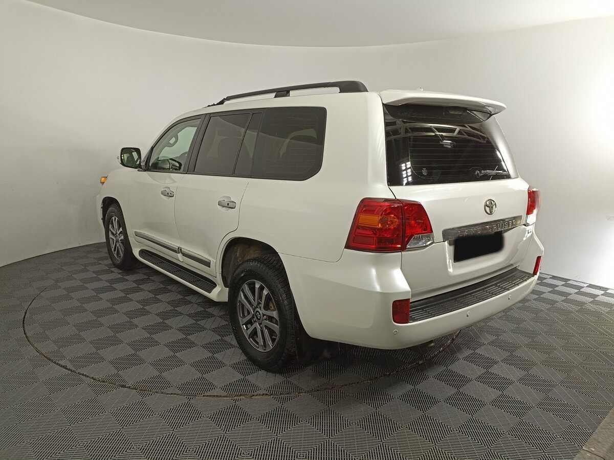 Купить Toyota Land Cruiser с пробегом. Фото: #6