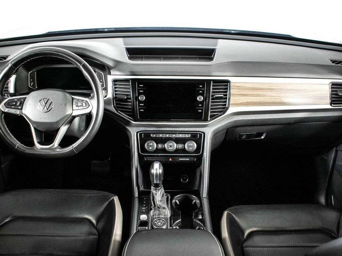 Купить Volkswagen Teramont с пробегом. Фото: #6