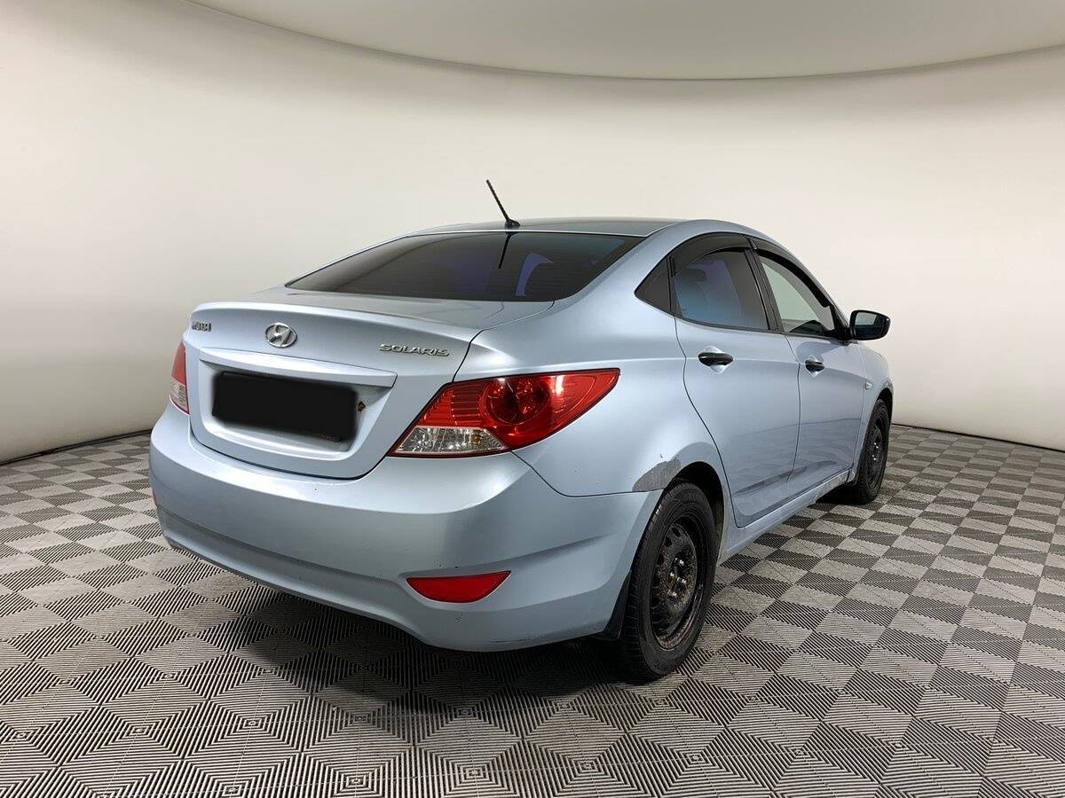 Купить Hyundai Solaris с пробегом. Фото: #4
