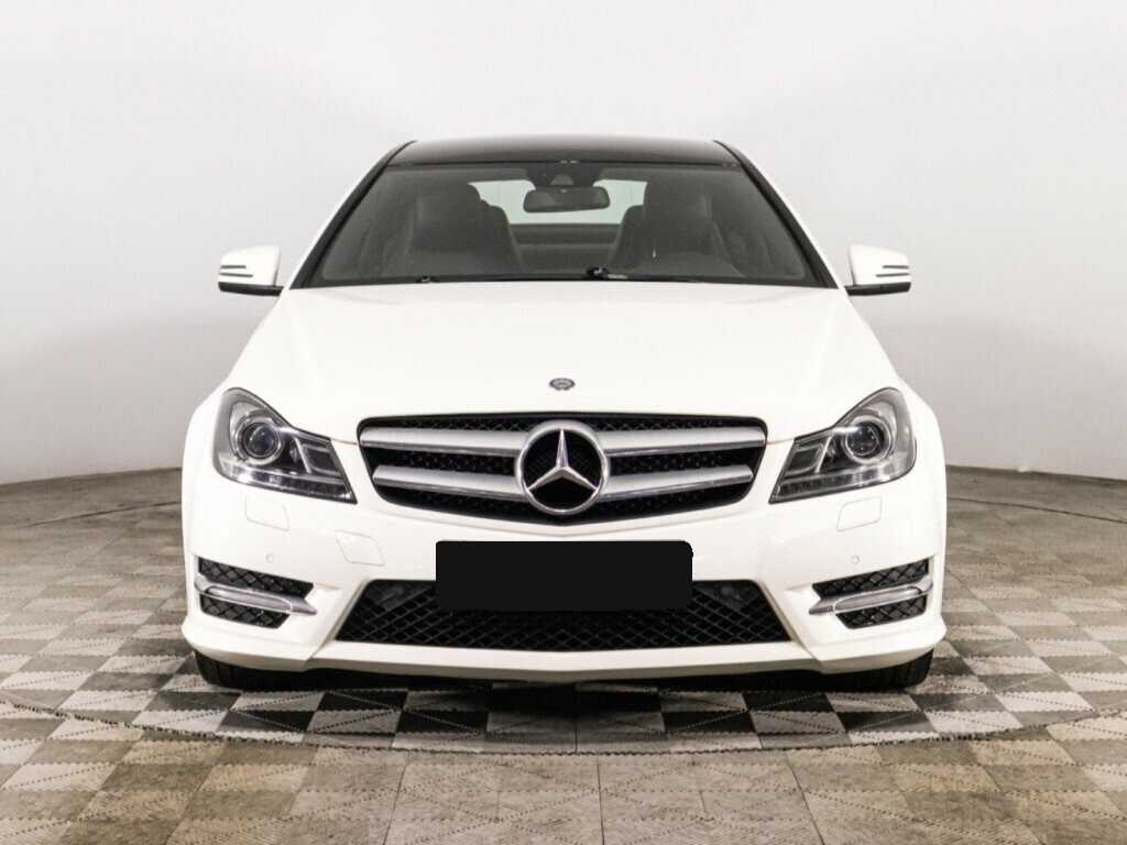 Купить Mercedes-Benz C-Класс с пробегом. Фото: #1