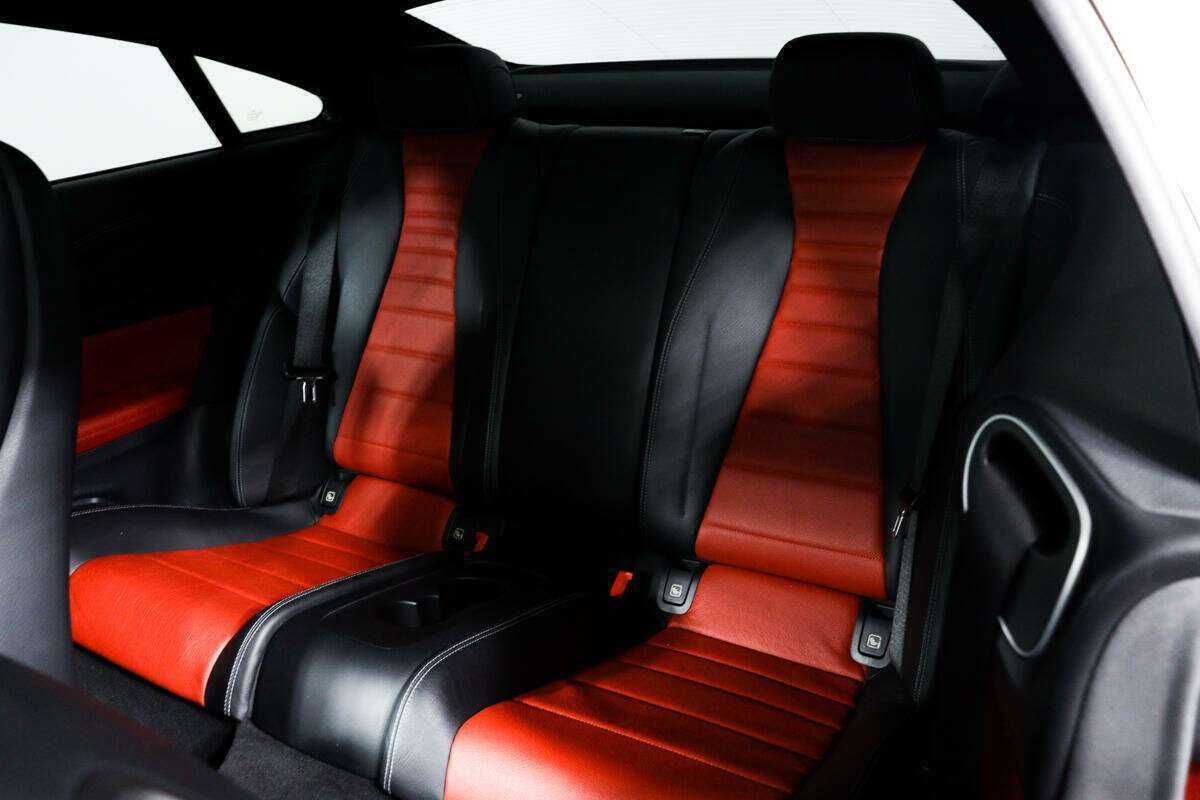 Купить Mercedes-Benz E-Класс с пробегом. Фото: #12